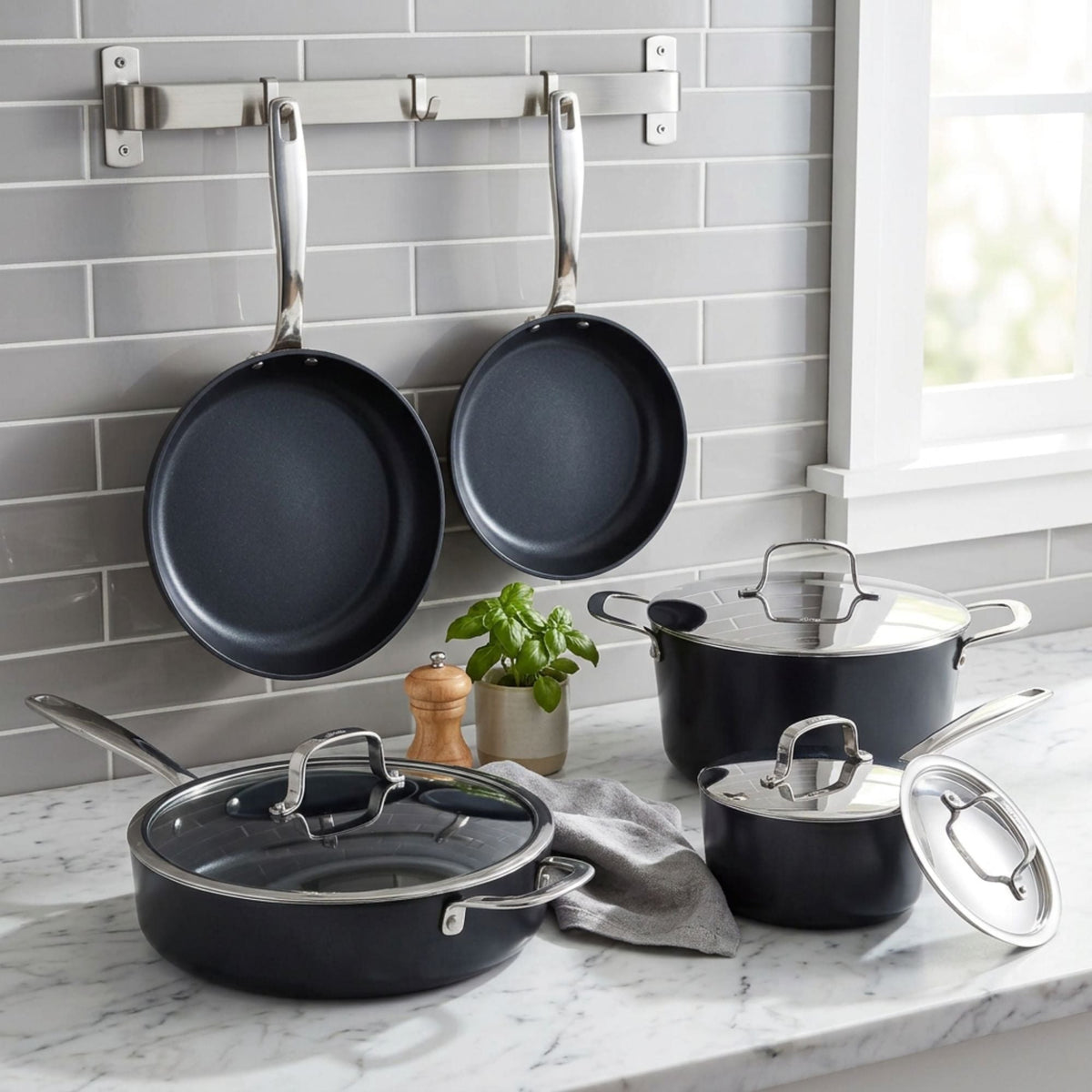 Nonstick Cookware Set
