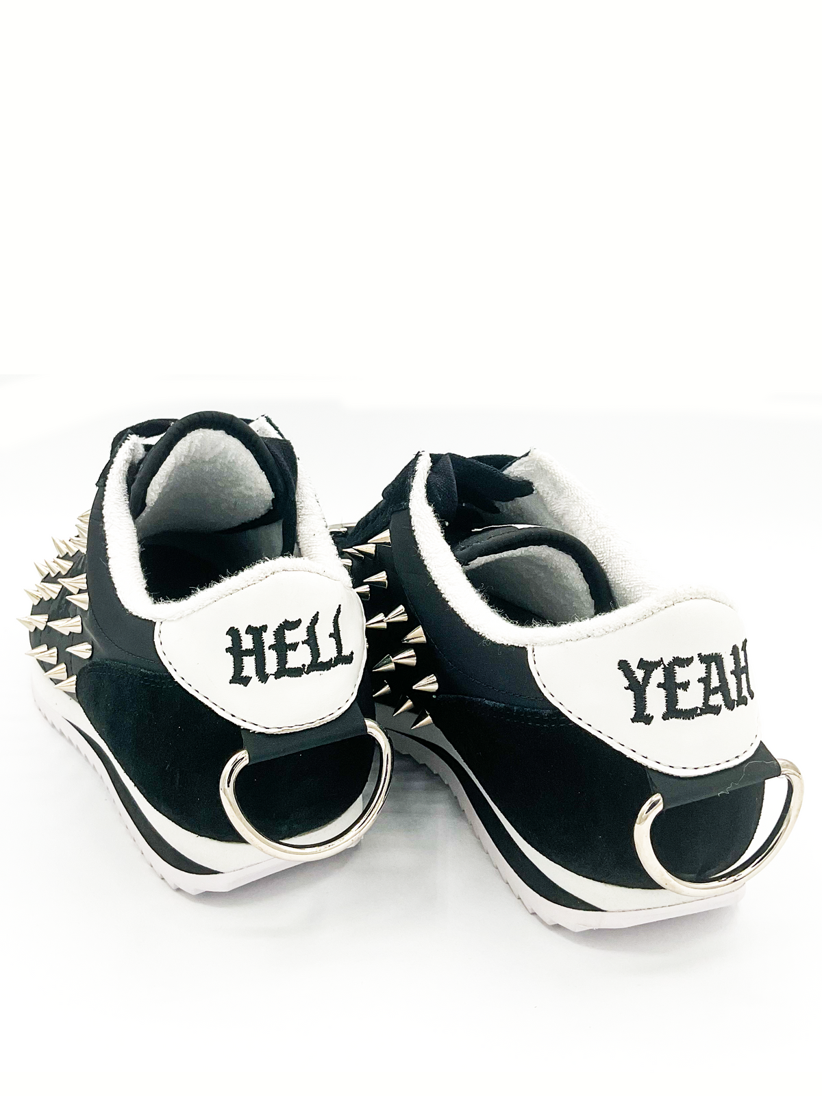 Woman's  Sneakers